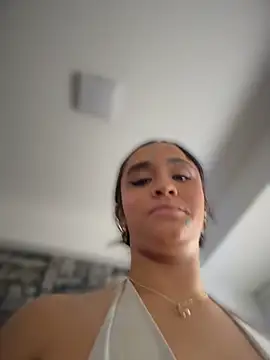 Isabella-Teen