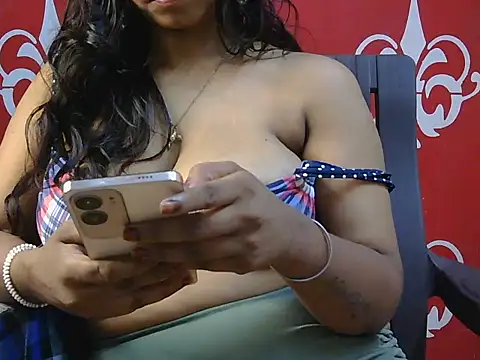 Apki-zoya-jaan live cam on StripChat