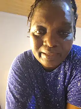 QueenOfAss11 live sex cam