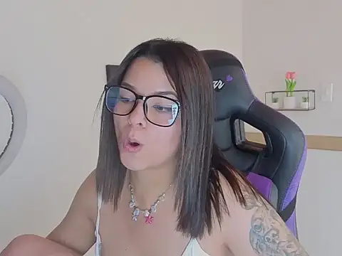 mia_lemarc