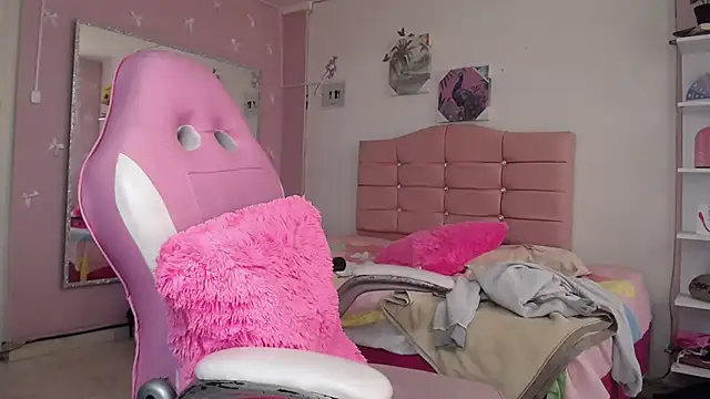 Santy_bigcock_01