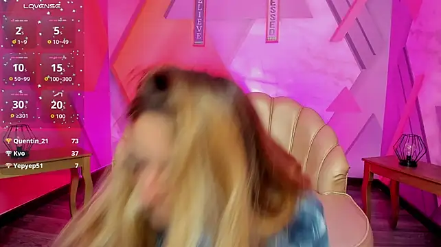 Mila_Blonde1