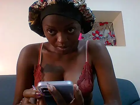 Sexy_Essiie