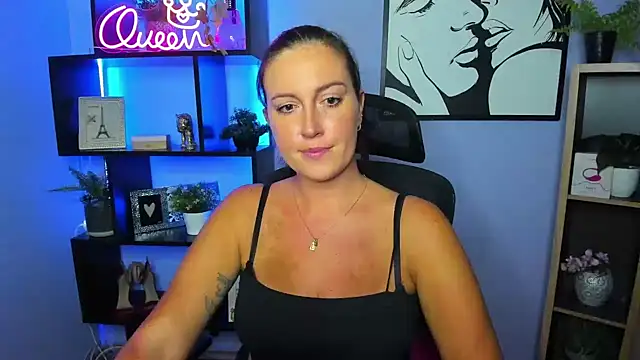 FUN_AMI live cam on StripChat