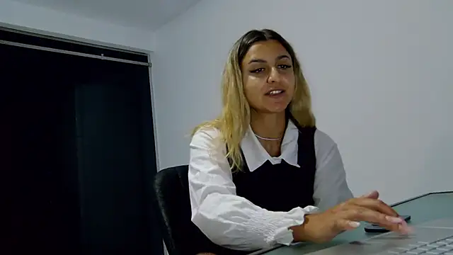 NicolePlay