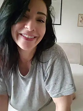 AryaSummersReal