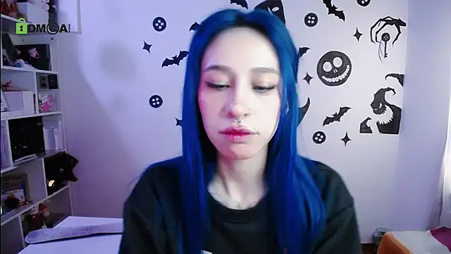 dakota_senju live cam on StripChat
