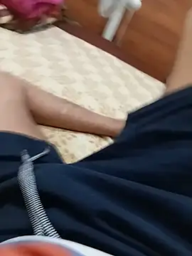 jeeva9242 live cam on StripChat