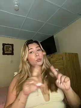 _BellaSmith_
