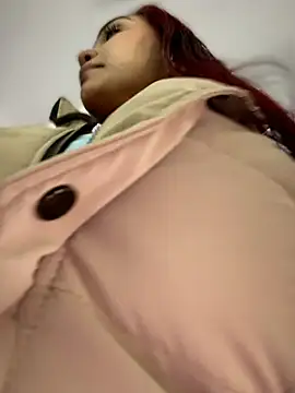 Sara-77 webcam