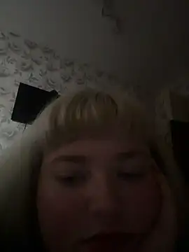 LoloMensens webcam stripchat model stream image