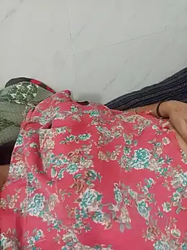 Hot_Riya_999