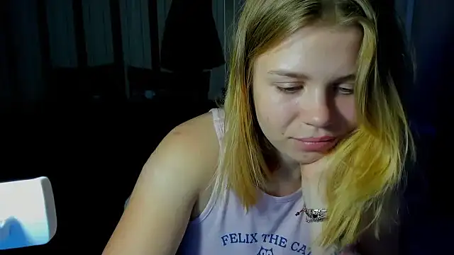Alexacore webcam stripchat model stream image