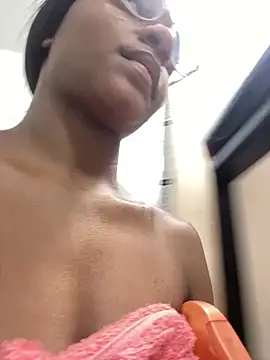 MiaaHoward