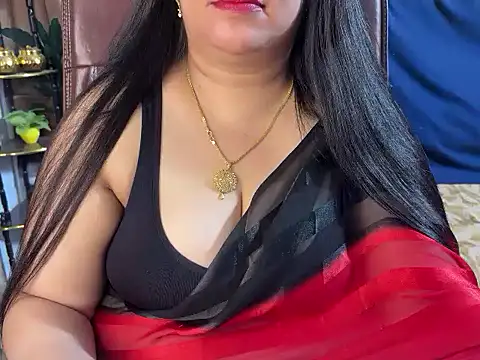 Curvy_Vincy4 live cam on StripChat