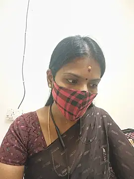 Tamil_Yalini12 live cam on StripChat