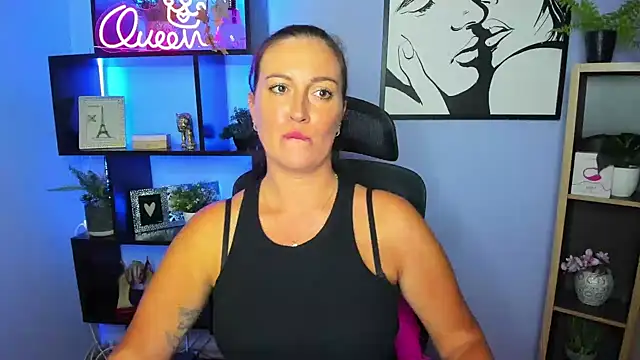 FUN_AMI live cam on StripChat