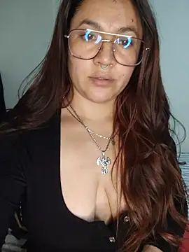 samm_curvy