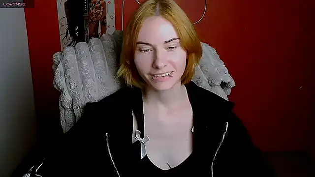 Fiona_Night live cam on StripChat