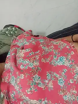 Hot_Riya_999 live cam on StripChat