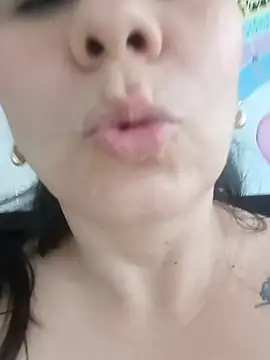 sophie_tyler1 webcam stripchat model stream image