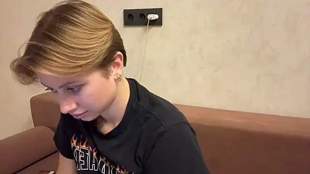 Azure_Velour webcam