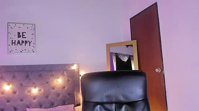 violet_lombardi webcam stripchat model stream image