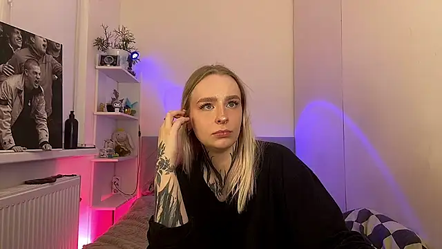 soalice live cam on StripChat