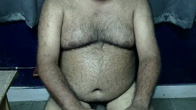 hairysubcub_70 live cam on StripChat