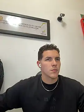 DaveColt live cam on StripChat