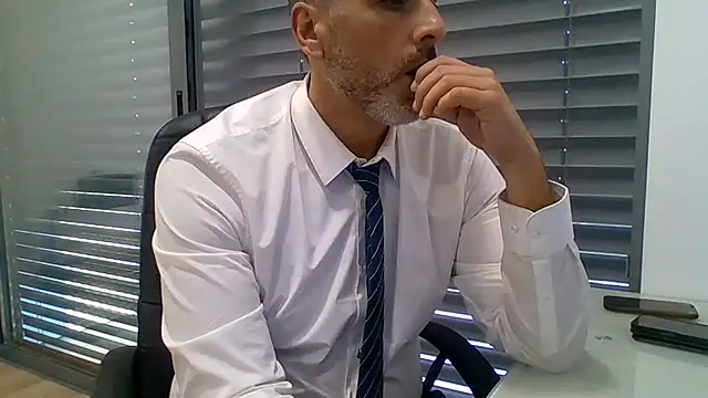 66MA69 live cam on StripChat