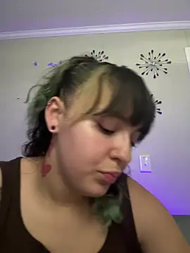 Mamachulita live cam on StripChat