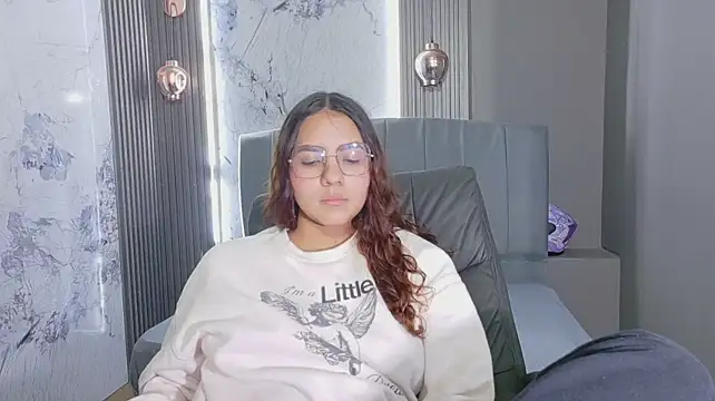 angeles_azul live cam on StripChat