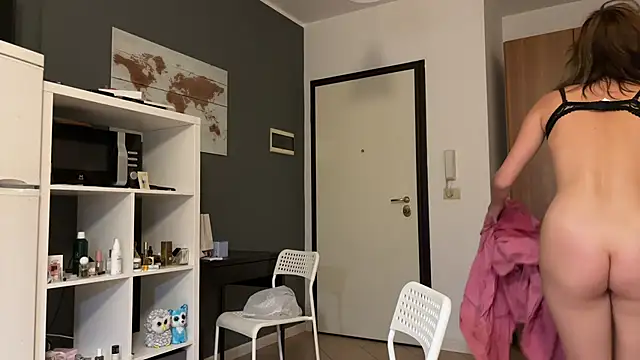 Babemonsterr live cam on StripChat