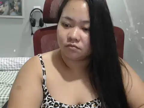 BubbleButtPinay webcam