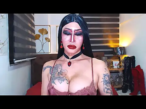 DominateMistressTyra webcam