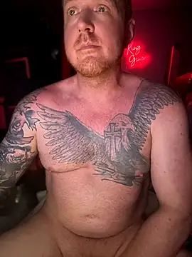 CloudyKingG live cam on StripChat