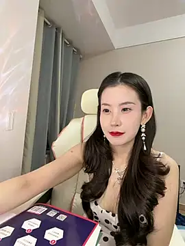 gigi_UwU_ live sex cam
