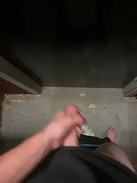 johndxgnjxz (M twink) - Open door and cum at work