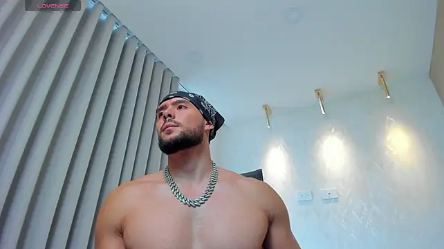 leo_king7 (M young) - cum on my face