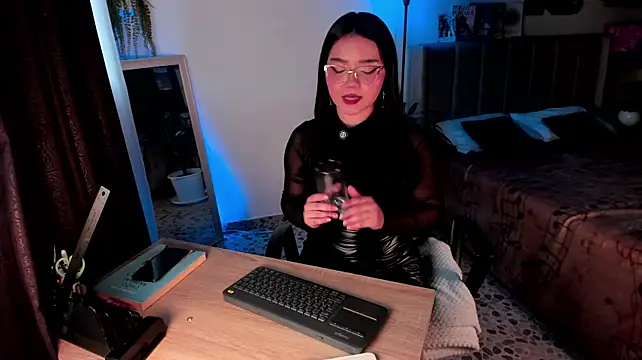 Mila_shay_