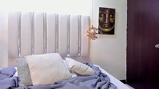 VenusPrescott live cam on StripChat