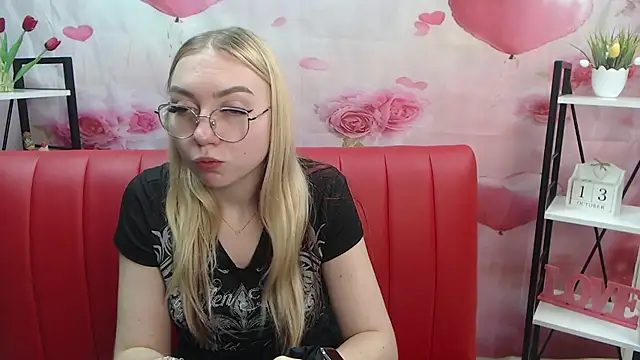 BeatriceFly live cam on StripChat
