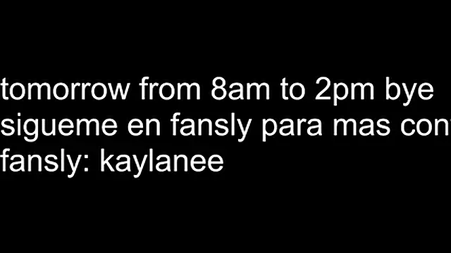 kaylaneee_ webcam stripchat model stream image