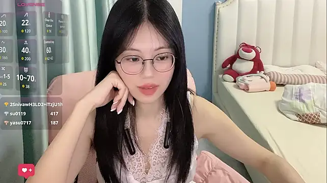 Luna-666 live cam on StripChat