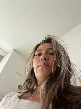 LIZ-06_ webcam