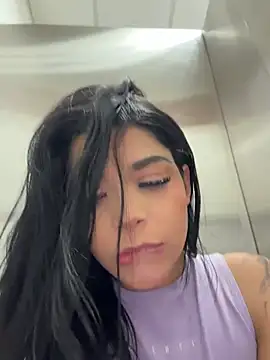 ArieliciousXXX webcam