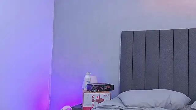 kendra_london live cam preview