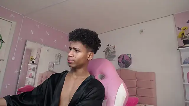 Santy_bigcock_01