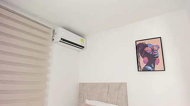 Maily_vega